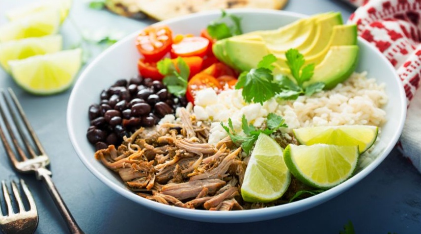 easy & healthy grain bowl uses fresh and frozen local ingredients